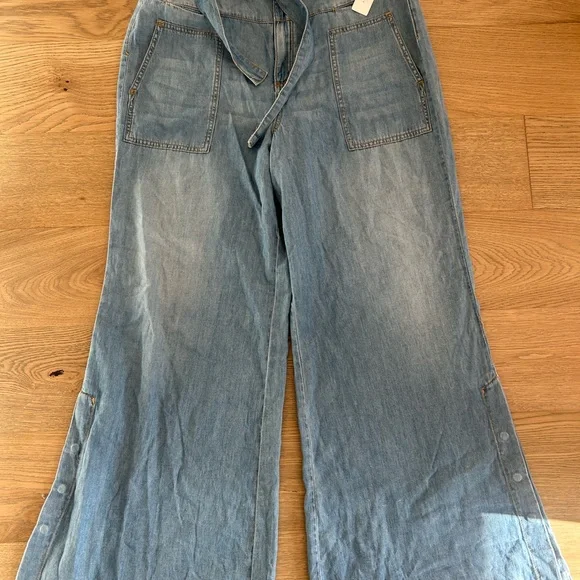 Anthropologie Light Blue Flare Jeans - Picture 7 of 13